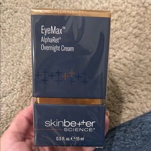EyeMax AlphaRet Overnight Cream - Navy and Gold